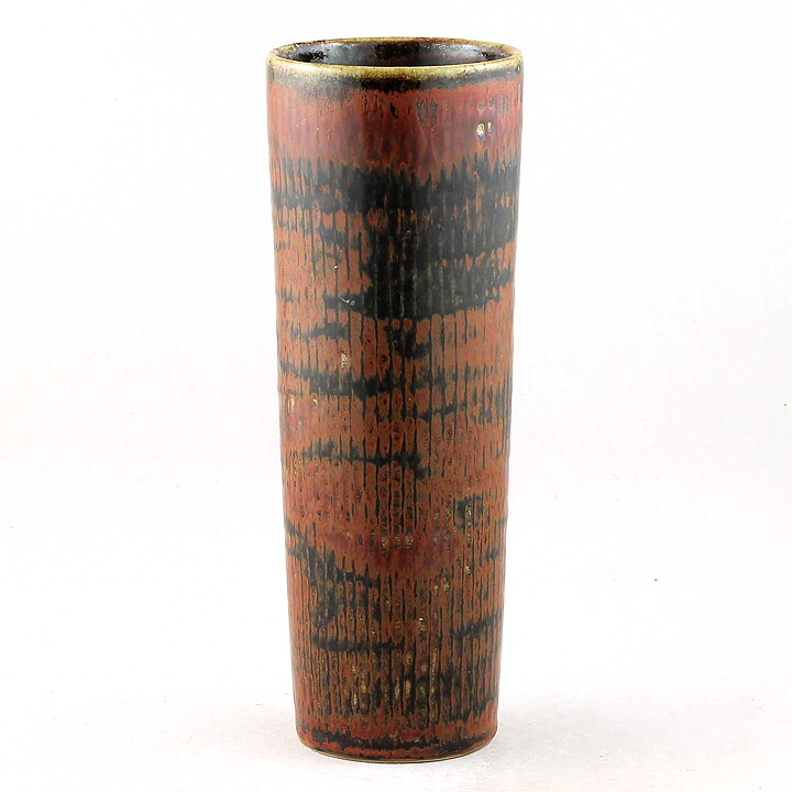 Carl-Harry Stålhane (1960s) Russet Studio Vase with Cylinder Form 21 cm