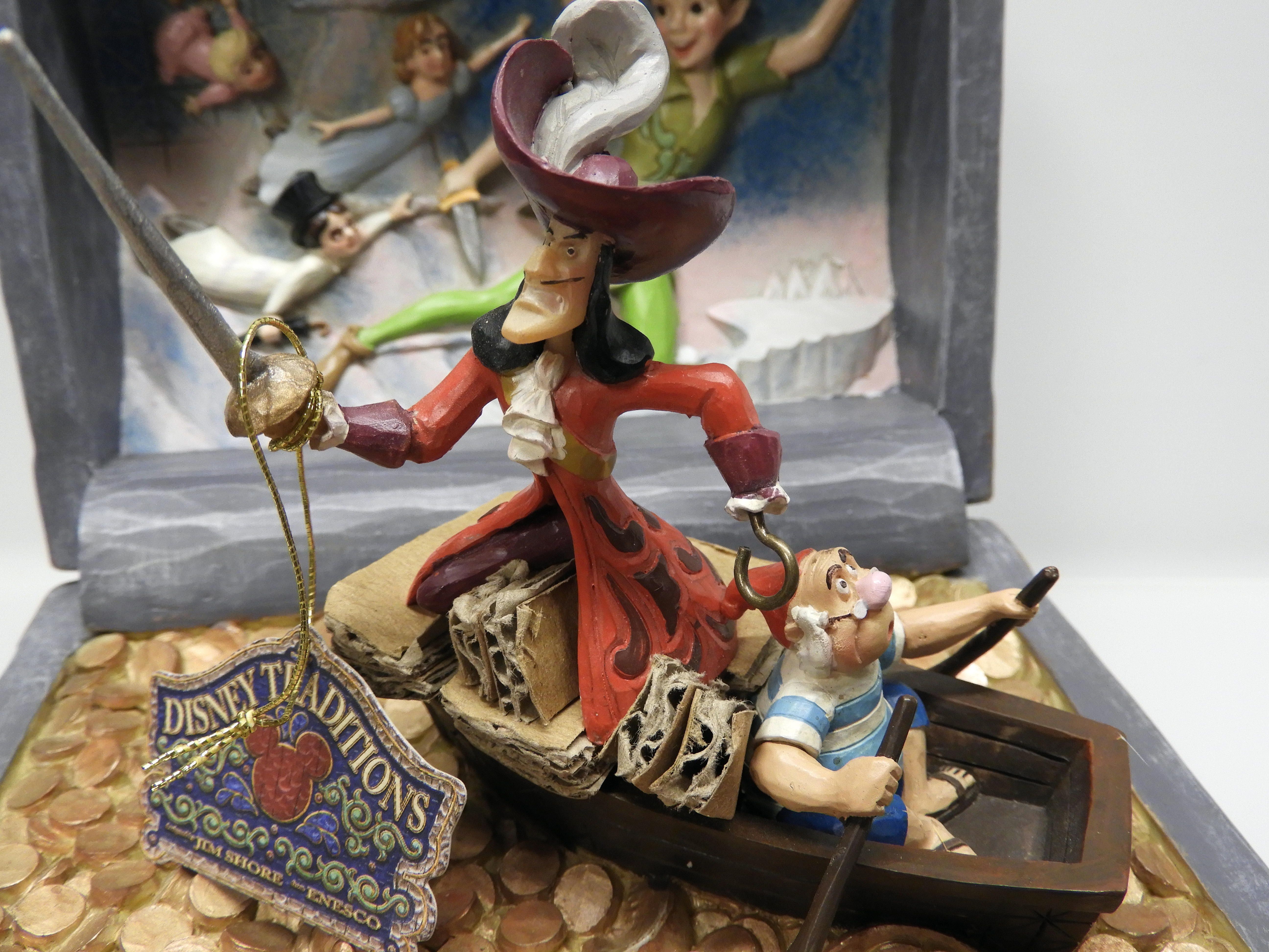 Disney Traditioner Skatt beströdd Tableau - Peter Pan Flygande Scen Figurin - 7