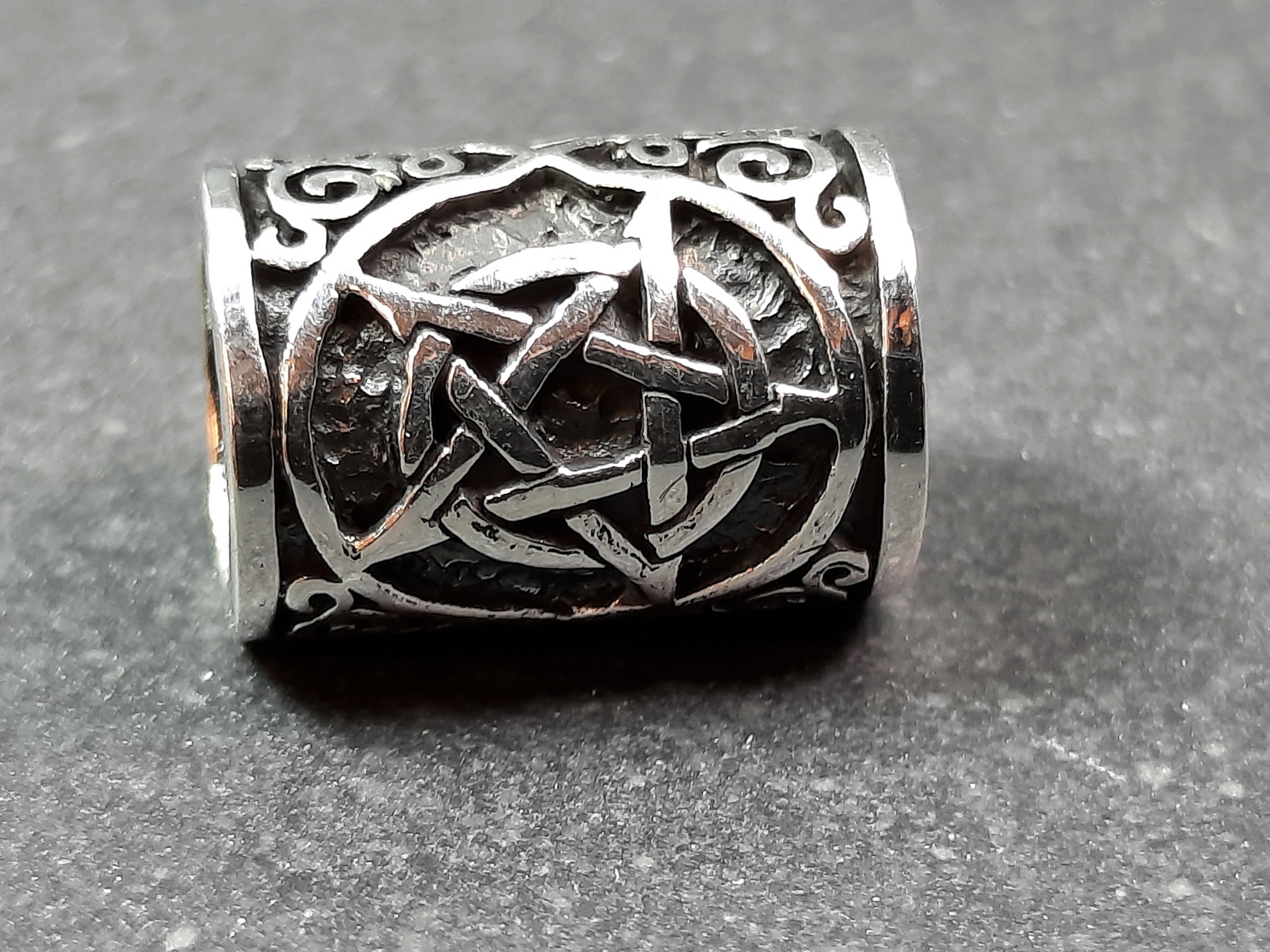 Skäggpärla, Keltisk Pentagram