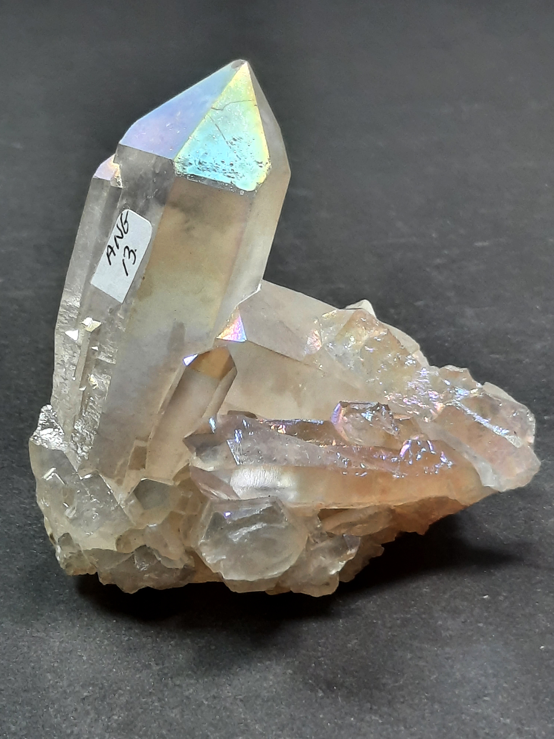 Angel aura kvarts kluster - AA+ kvalitet  - ANG13