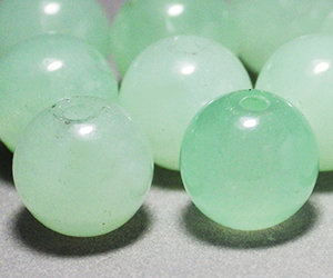 10 large round genuine natural emerald gemstones - 2