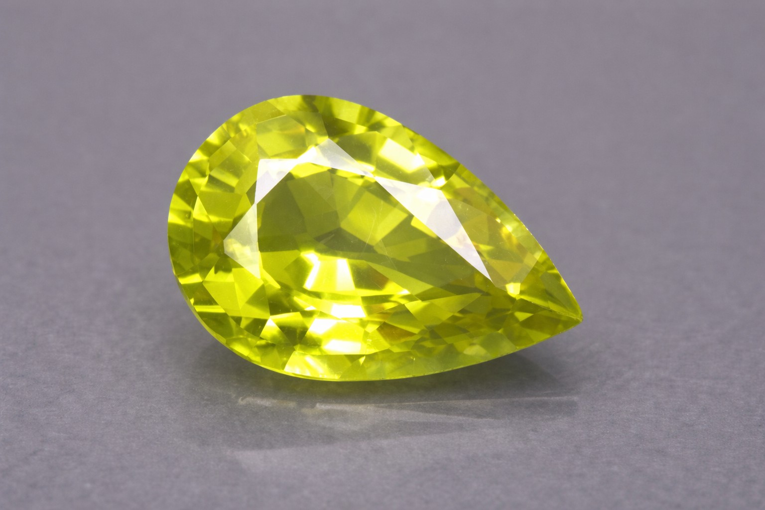 1.15 ct luxury rare genuine natural sphene gemstone