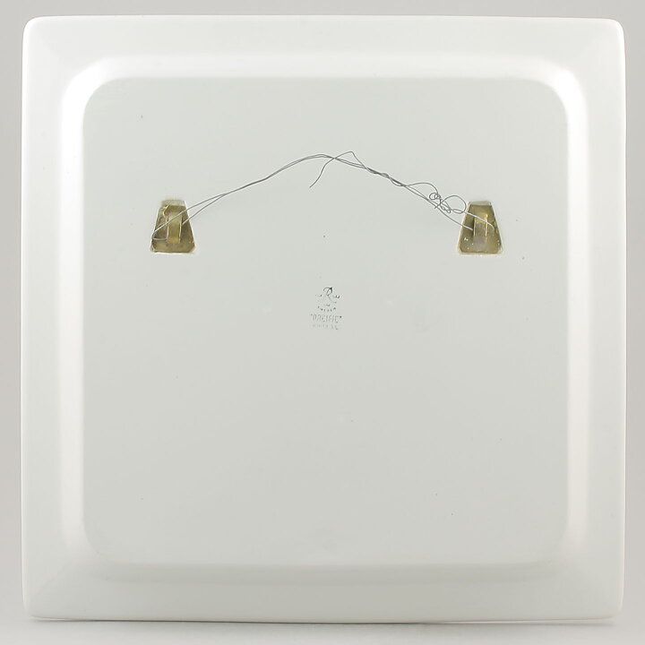 シルヴィア・レウショヴィウス   鳥がモチーフの陶板   Wall Plaque  (33 cm)  1950年代