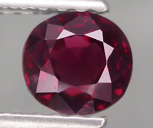 0.68 ct Very rare top quality red spinel gemstone