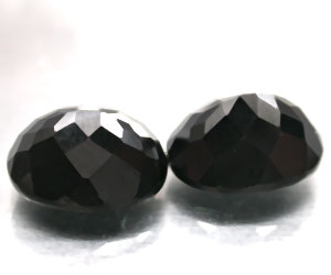 Piedras de espinela negra a juego perfectas para pendientes. - 2
