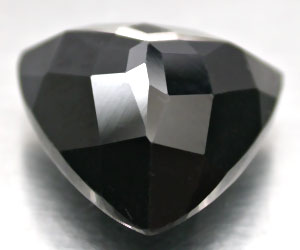 Espinela negra natural grande y lujosa de 9,17 quilates - 2