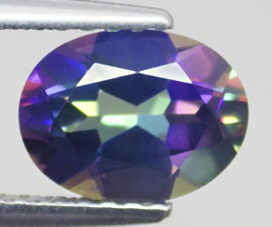Maravillosamente hermosa piedra preciosa de topacio azul azotico natural