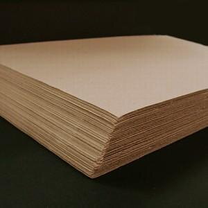 Slät cardstock "minislim" 15x15 cm Kraft  25-pack