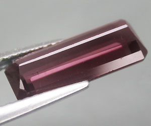 Piedra preciosa de turmalina rosa púrpura natural de lujo de 2,08 quilates - 2