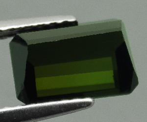 Piedra preciosa de turmalina verde natural grande y hermosa de 2,08 quilates sin tratar - 2