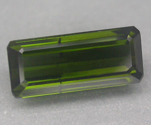 Piedra preciosa de turmalina verde muy hermosa de 1,72 ct