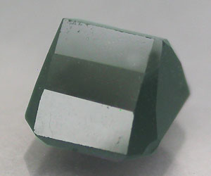 Hermosa turmalina verde natural genuina de 1,47 ct - 2