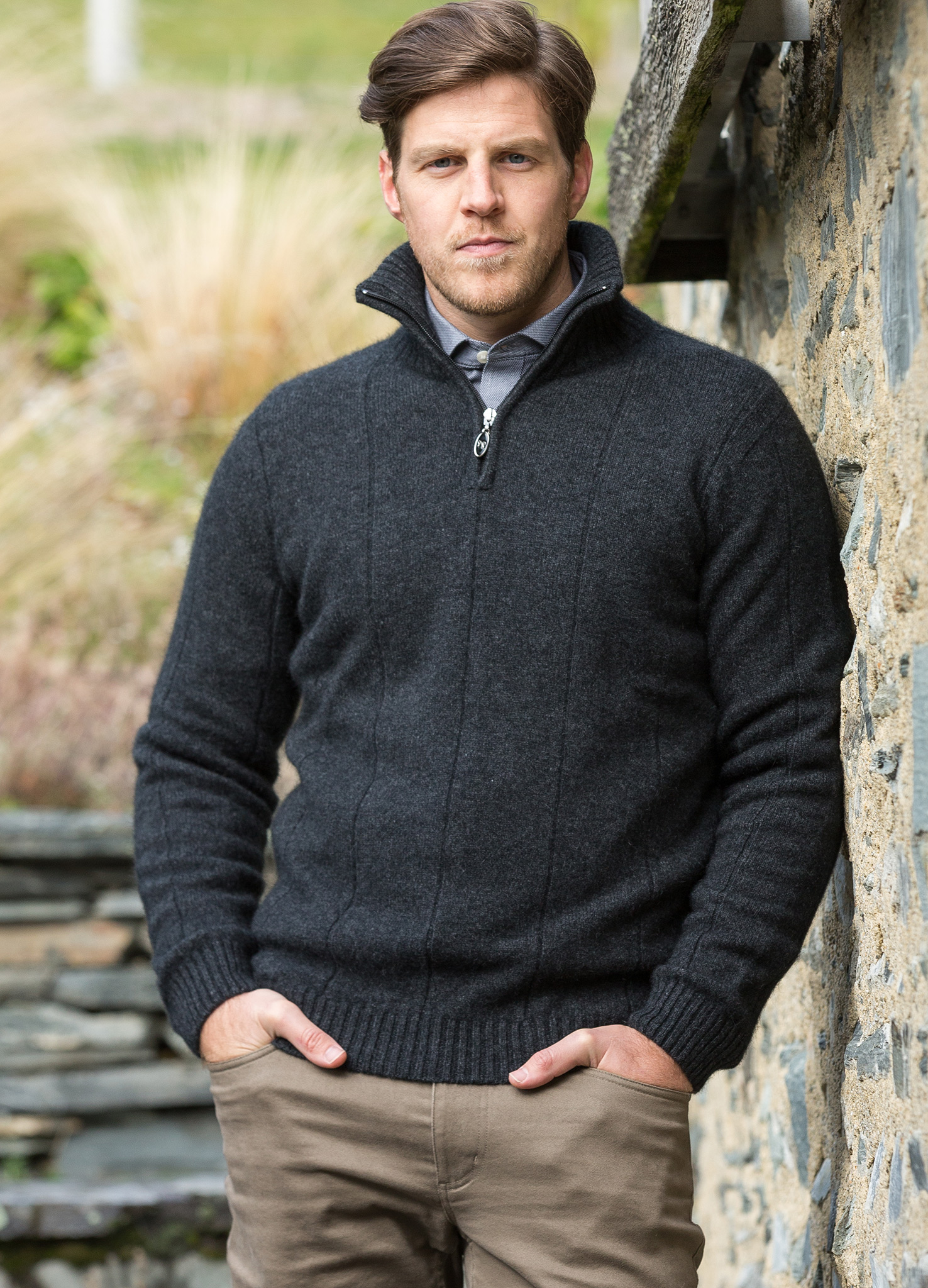 Noble Wilde Tröja i Merino/Possum, Javelin Zip Neck - 2