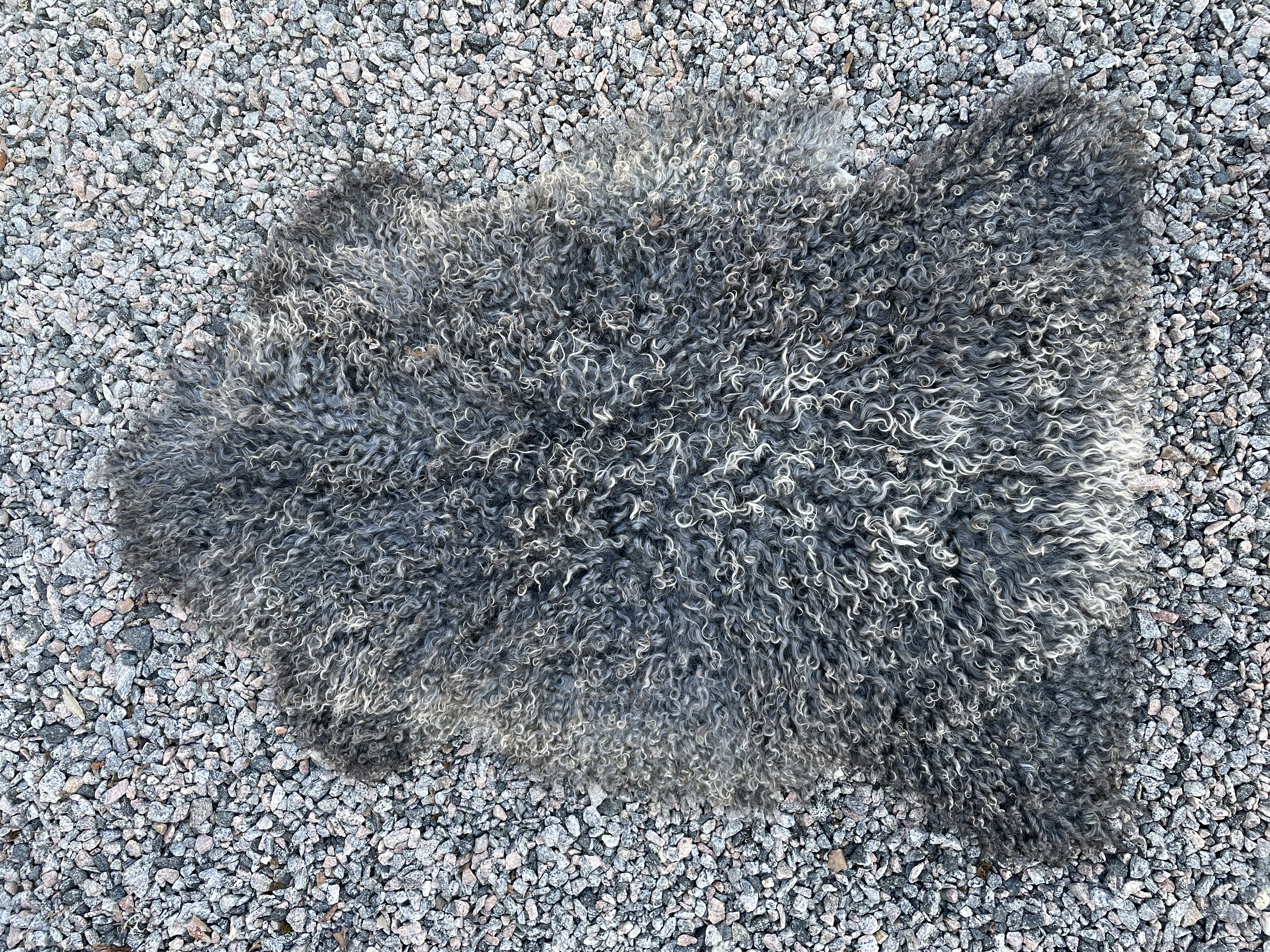 Long-haired sheepskin
