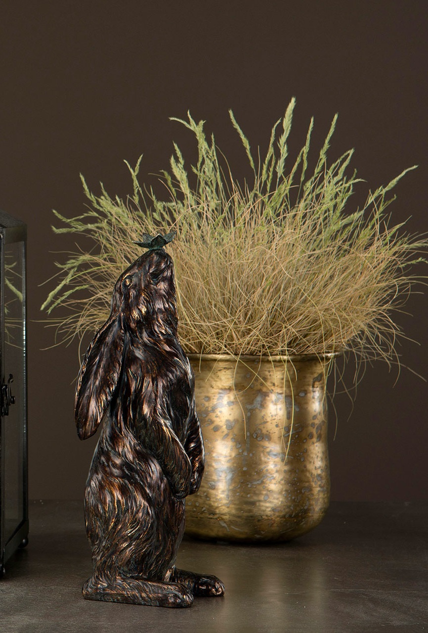 Hare with butterfly - Statue - 11.5x10.5x32 cm