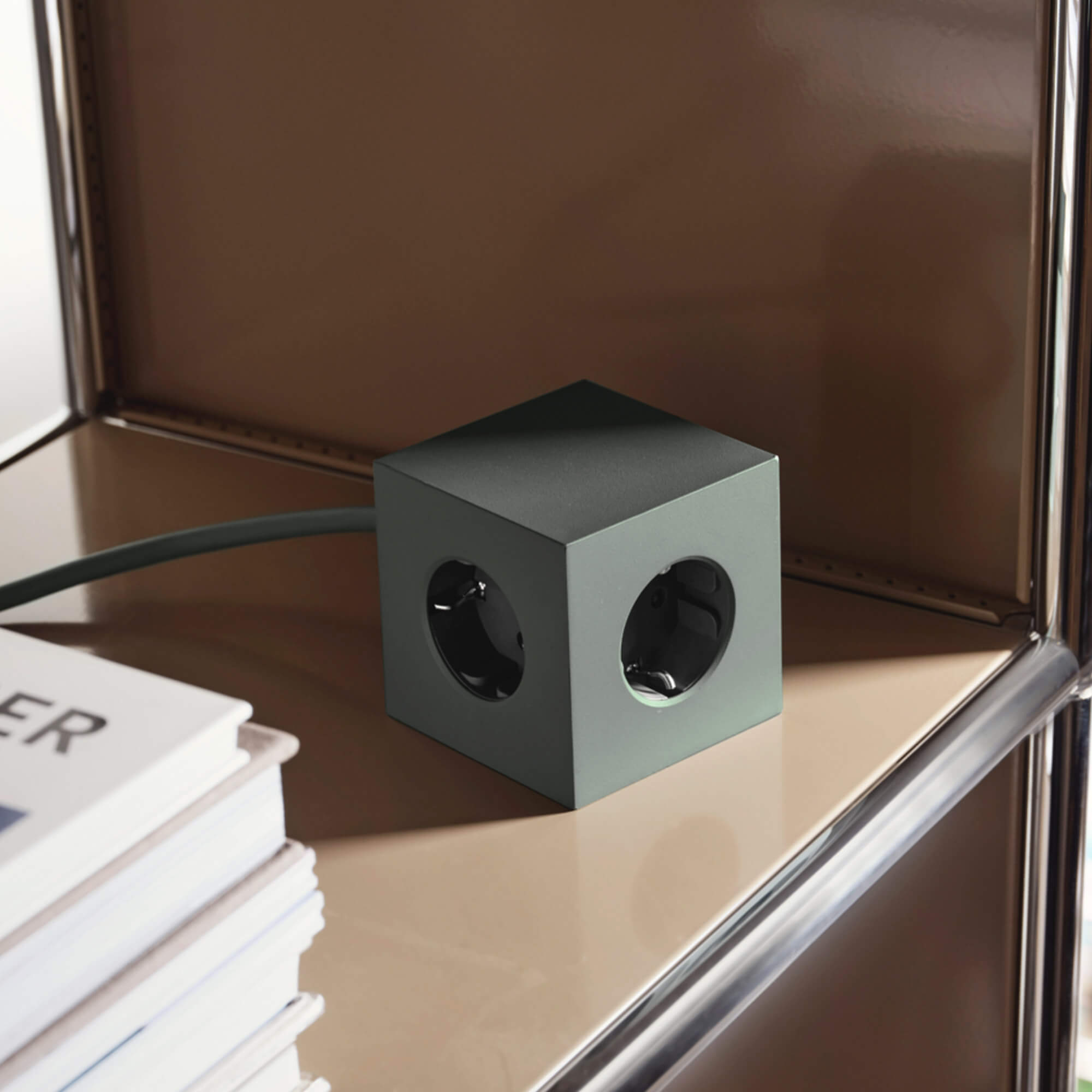 Square 1, Oak Green med USB, från Avolt - 4