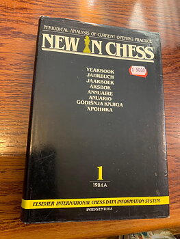 Antikvariskt - New in Chess Yearbook 1 - Hårdpärm