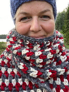 Marias maffiga halsduk i Lovikka - virk-kit
