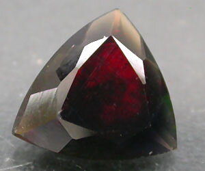Piedra preciosa de ópalo sólido natural completamente única de 0,76 ct billones