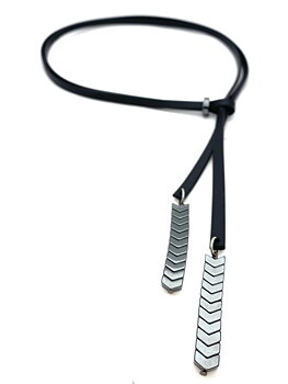 Halsband Hematit gummi Pilar