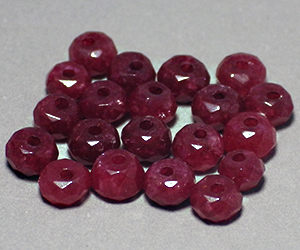 Hermoso lote grande de 20 piezas de piedras preciosas de rubí naturales genuinas y finas