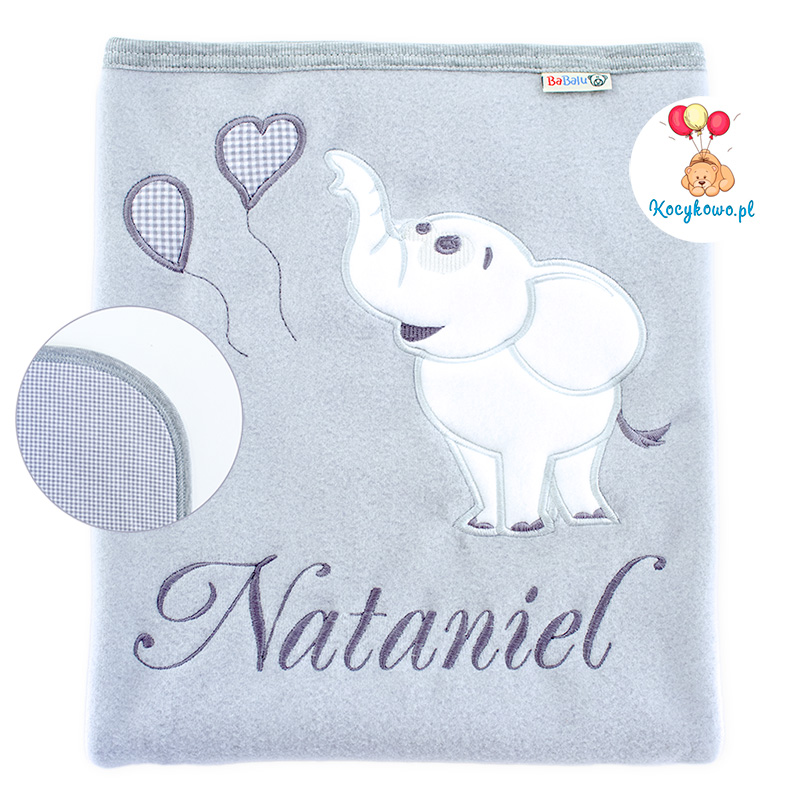 Iso viltti nimellä. Elefantti ilmapalloilla. harmaa
