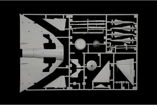 ITALERI 1:48 Saab JA 37 Jaktviggen - 5