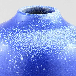 Anna-Lisa Thomson (1930s) Purple Swelling Vase 13 cm