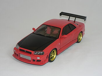 Nissan Skyline  GT-R  ( BNR 34 )   1999  1:18 Greenlight