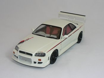 Nissan Skyline  GT-R  ( BNR 34 )   1999  1:18 Greenlight