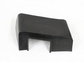 Cover, bumper bracket right (140 1974)