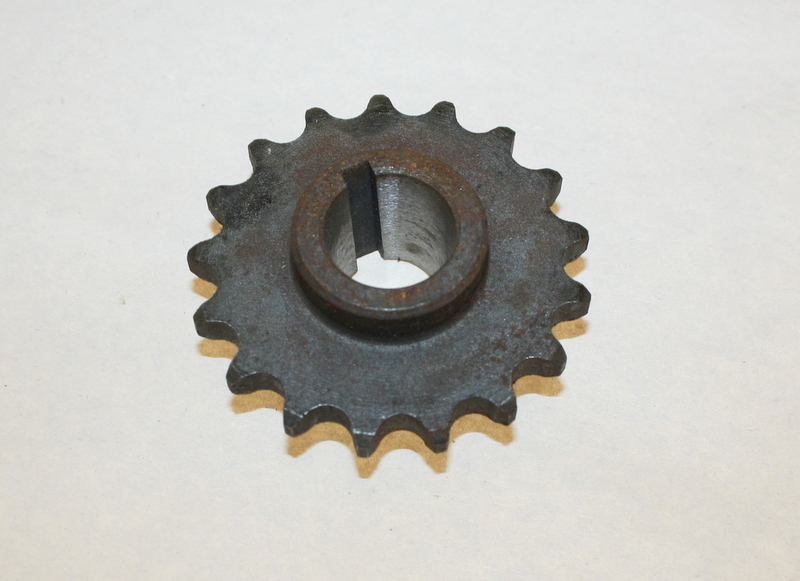 Drev fram 17 T BSA 125 cc ( Monark M70/71) NOS 10-17 - 2