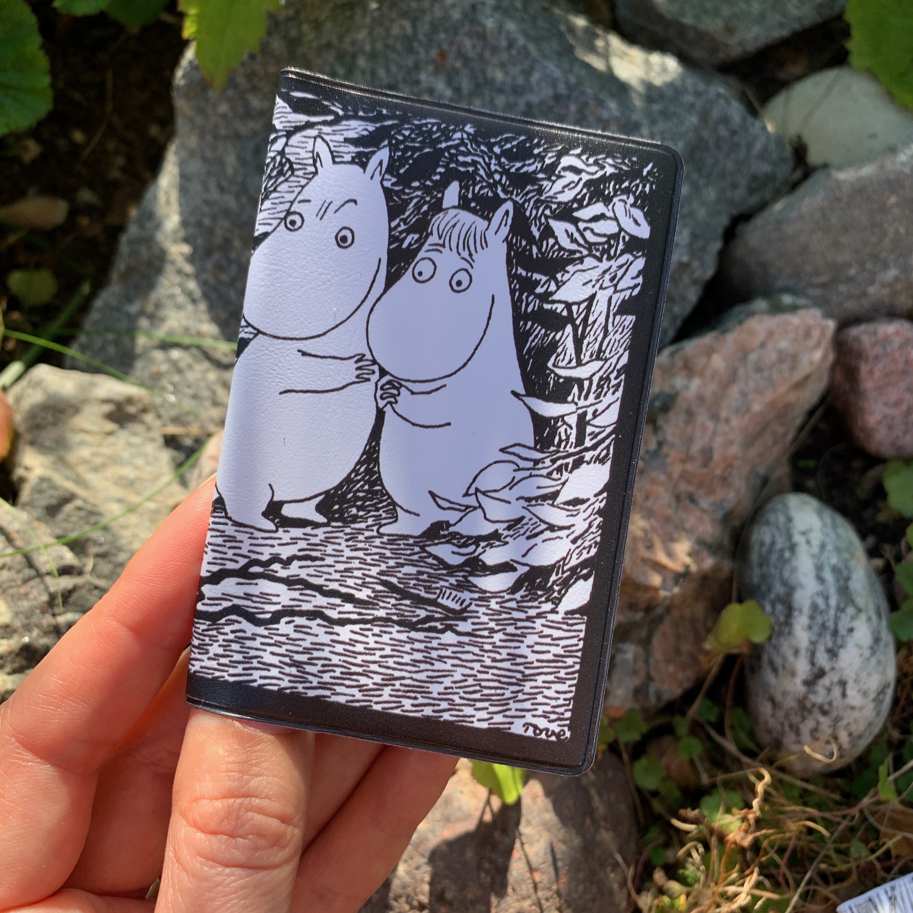 Moomin Card Holder Handy Moomintroll & Snorkmaiden black/white (to credit cards, ID card, library card, cash etc.) - 4