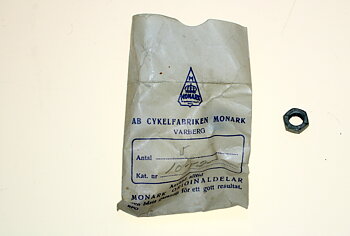 Låsmutter för jsuterskruv koppling BSA 125 cc ( Monark M70/71) NOS 10-125