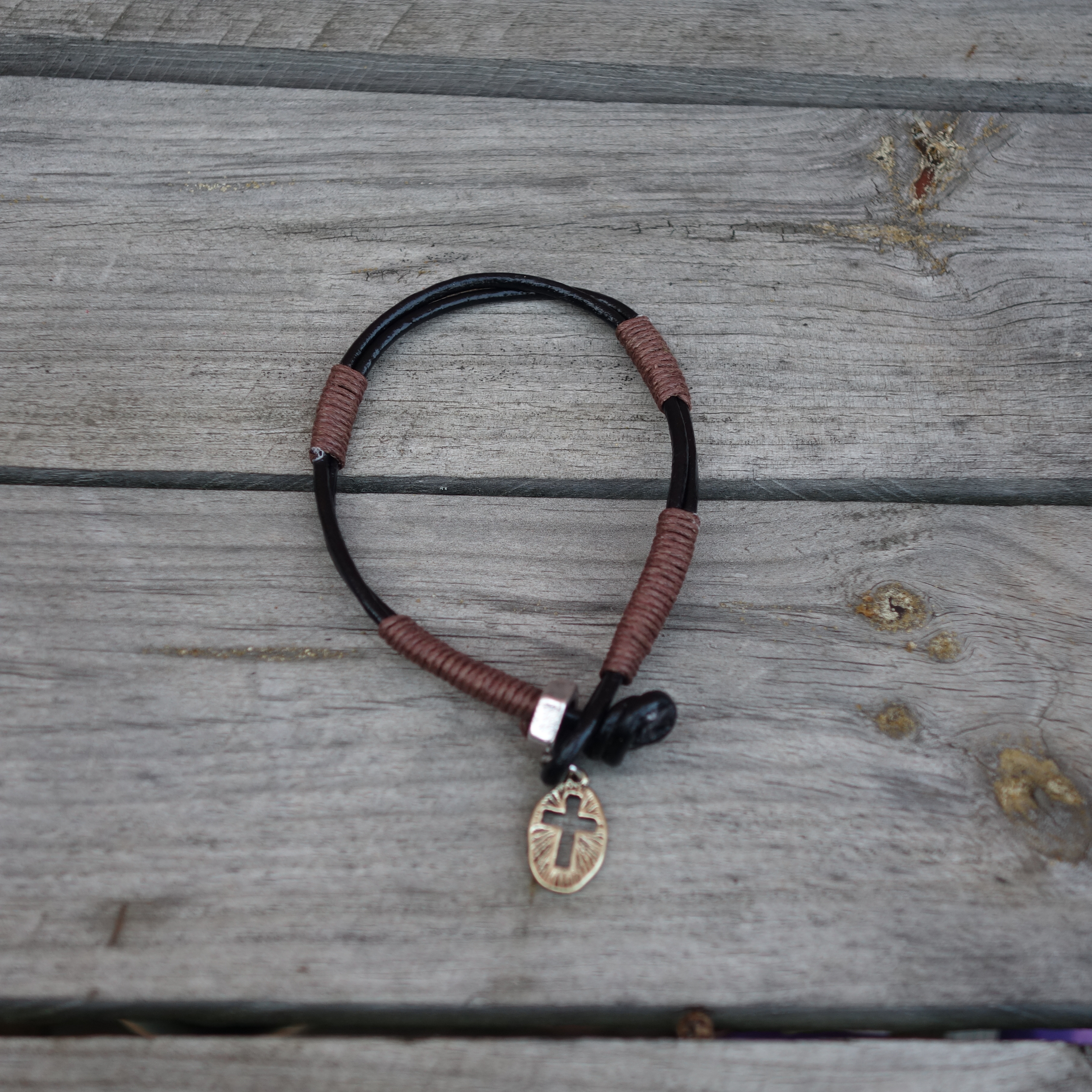 Armband med kors - 2