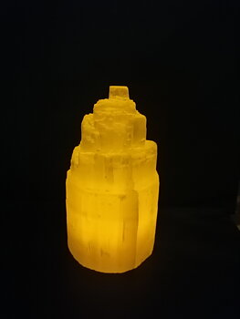 Vit Selenit Torn med LED Värmeljus  - 15cm