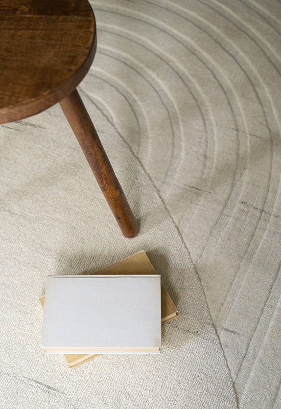 CIRCULAR WOOL RUG BONE WHITE Layered COSA home stories