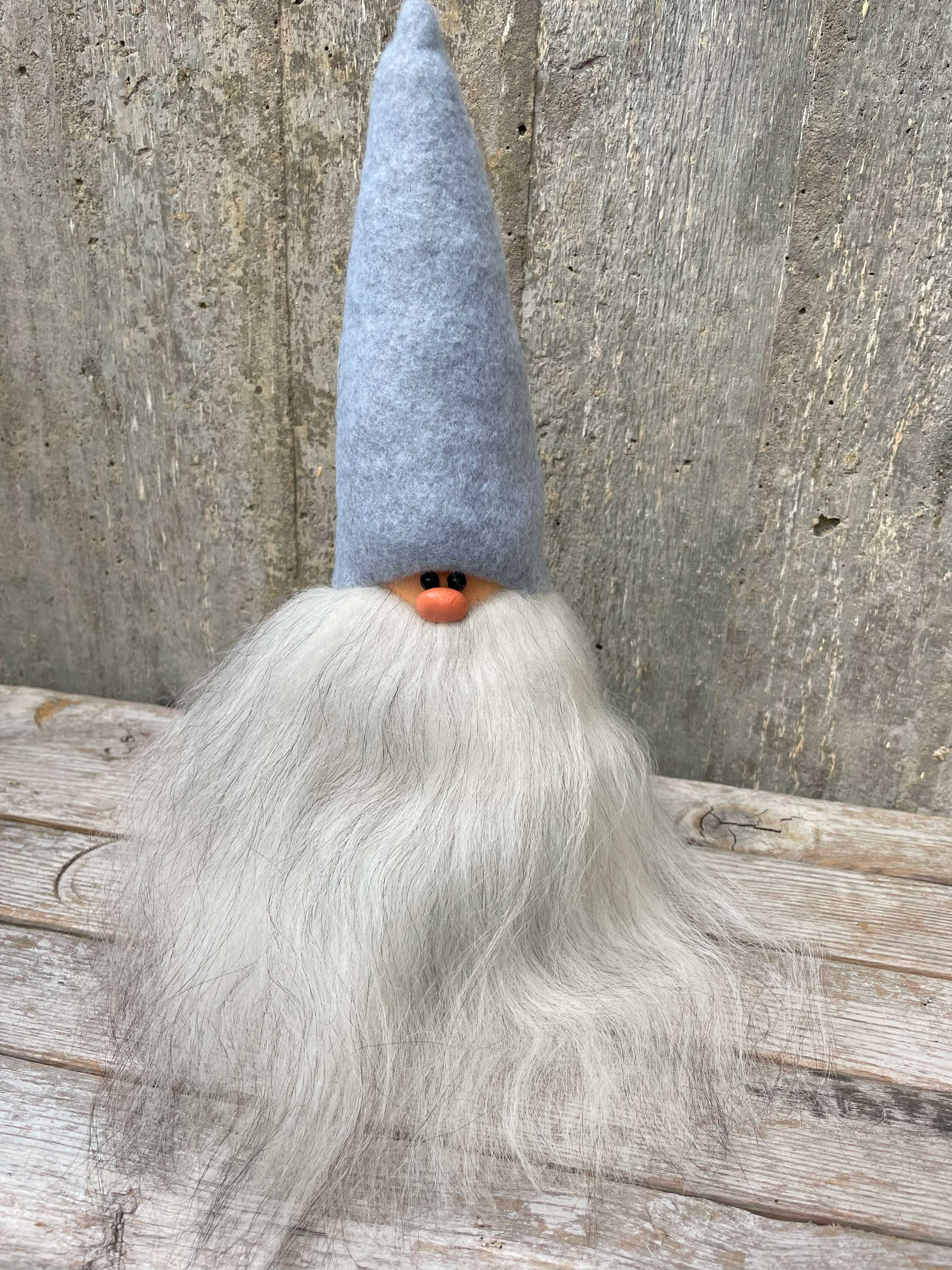 Stor Skäggtomte 30 cm "Årets Färg Arctic Grey"-Mössa Ljusgrått Skägg