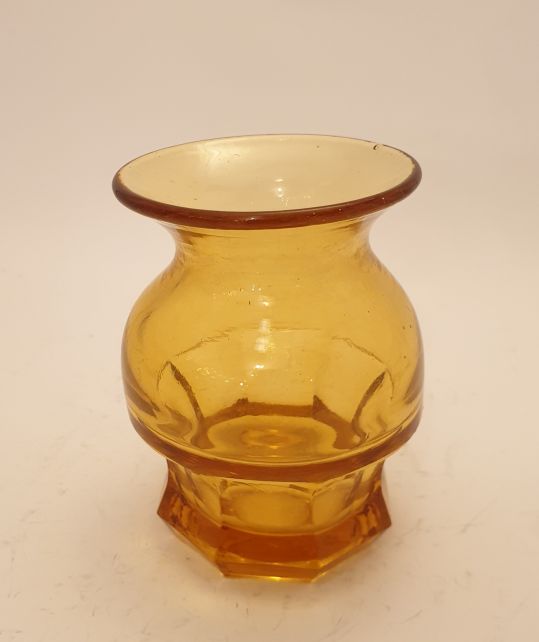 Eda dark yellow vase