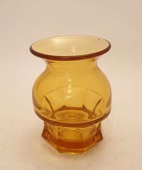 Eda dark yellow vase