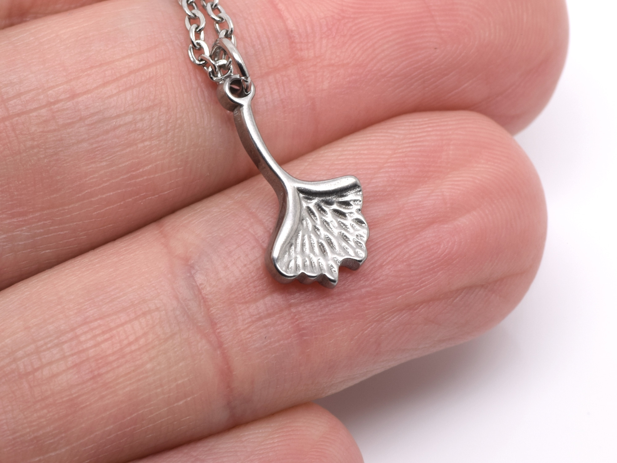 Litet Ginkgo Biloba Halsband i Rostfritt Stål, Blad Hänge, Natur Smycke - 3