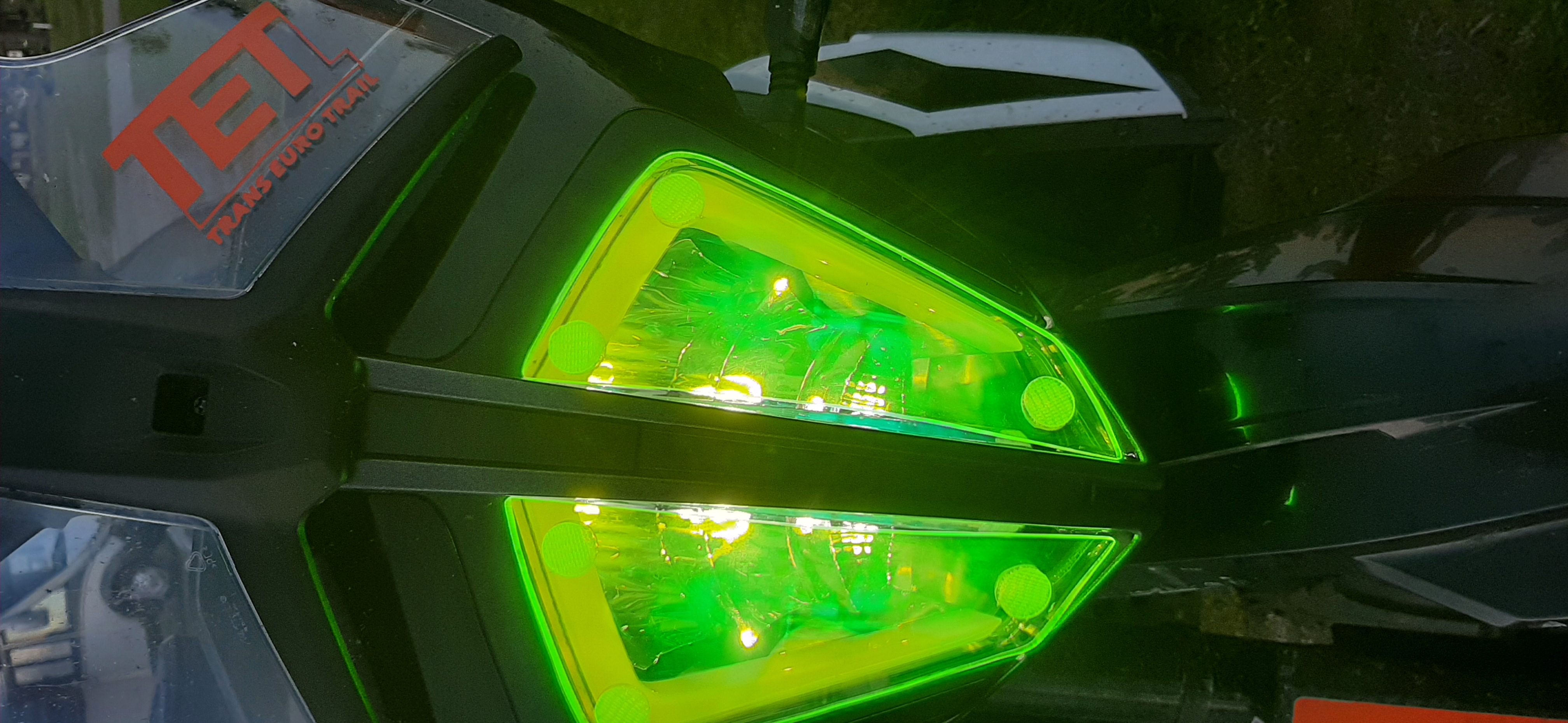Gult glas till KTM 790-890 och 390 Adventure