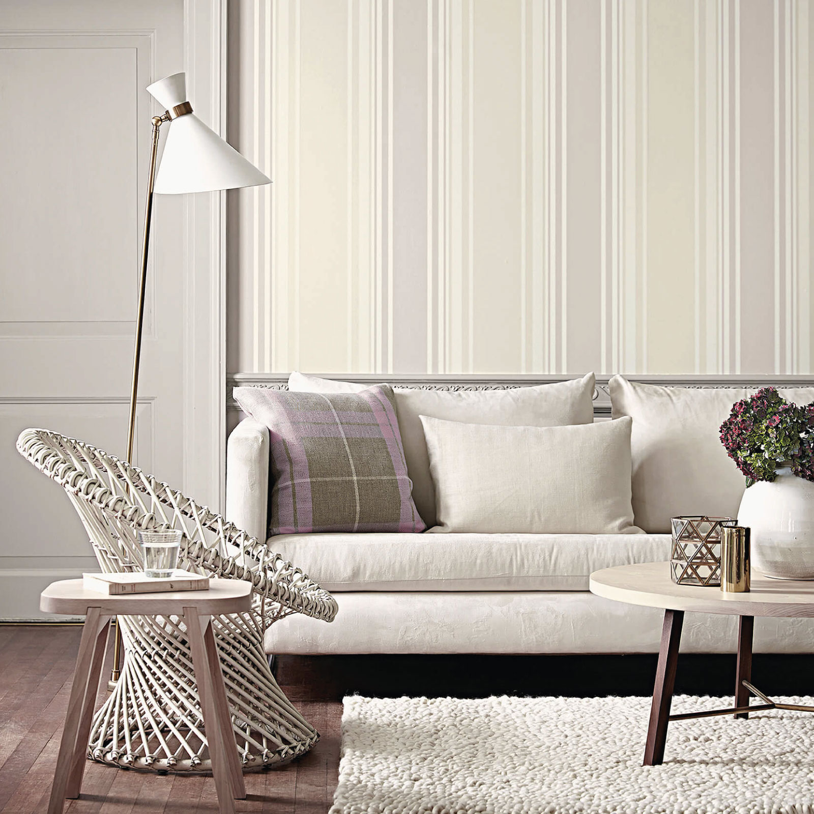 TAPET TENTED STRIPE - RUBINE ASH