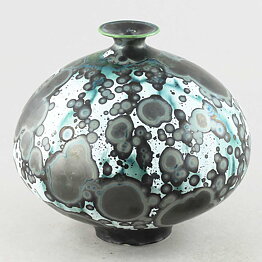 イサク・イサクソン  一点もの！  蕾の花瓶  2020年  (15cm)