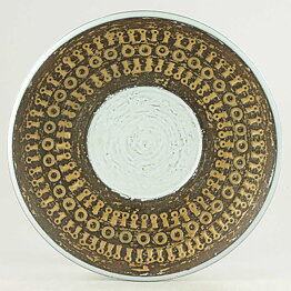 Mari Simmulson (Mexico 1960s) Brown Round Dish with Relief Decor 24 cm