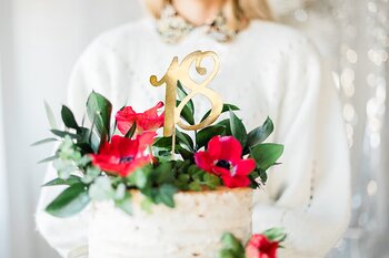 Cake topper 18 Guld
