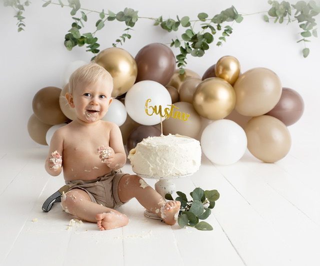 Cake topper med namn till dopet, namngivning, kalaset