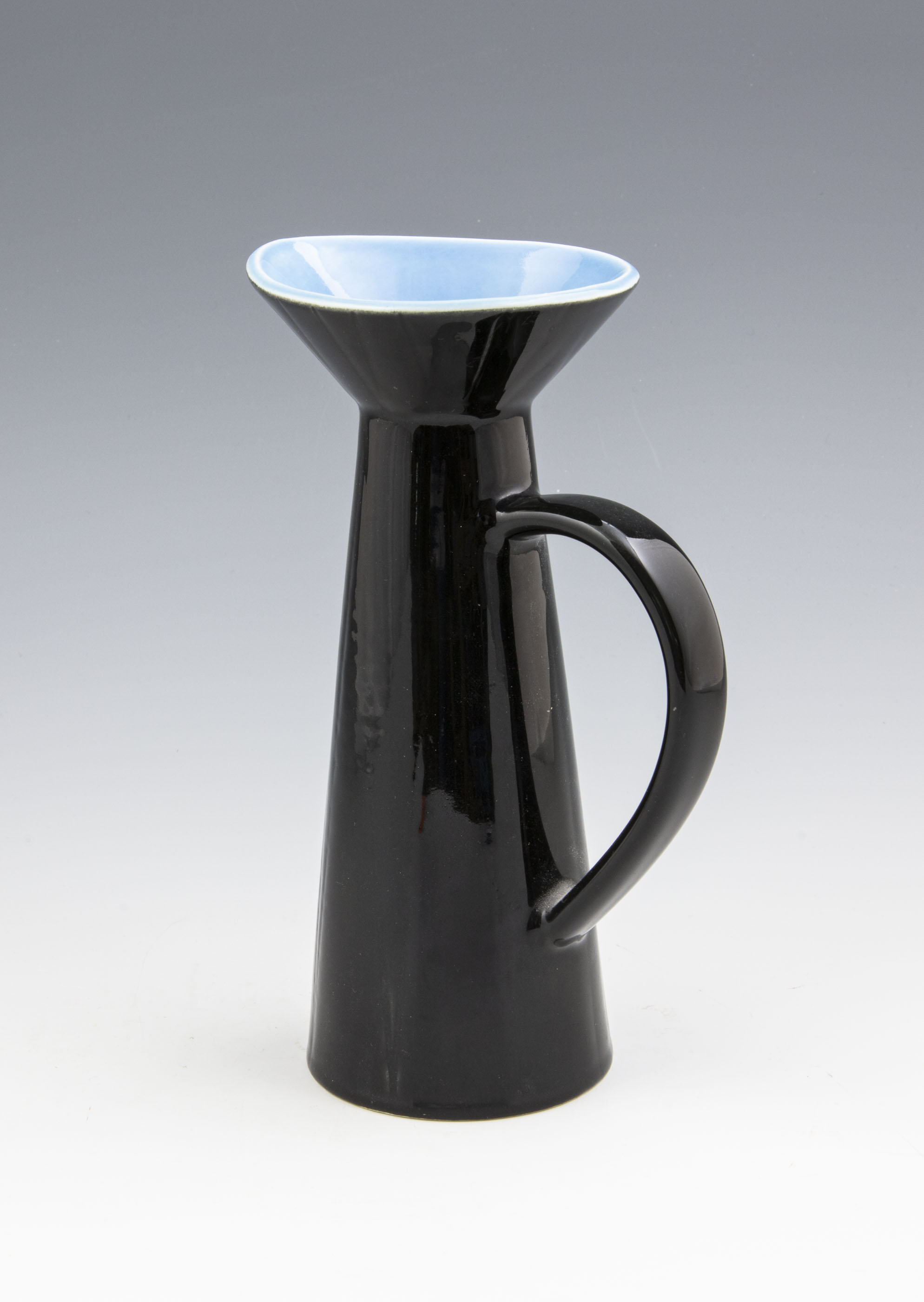 California - High Vase with handle - 2