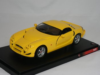 TVR Speed 12    1:18  Hot Wheels 