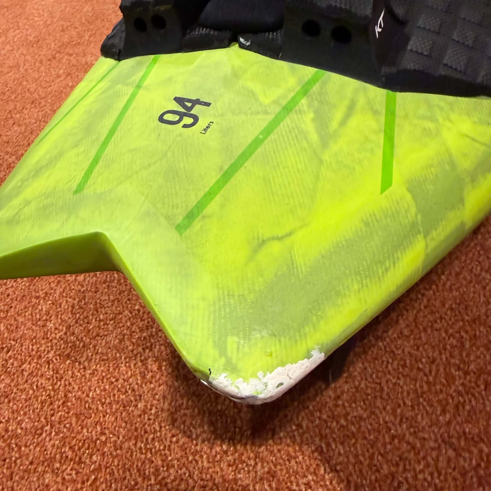 Used Goya Custom Quad 8 Pro Carbon 94 Windsurfing Board - 7